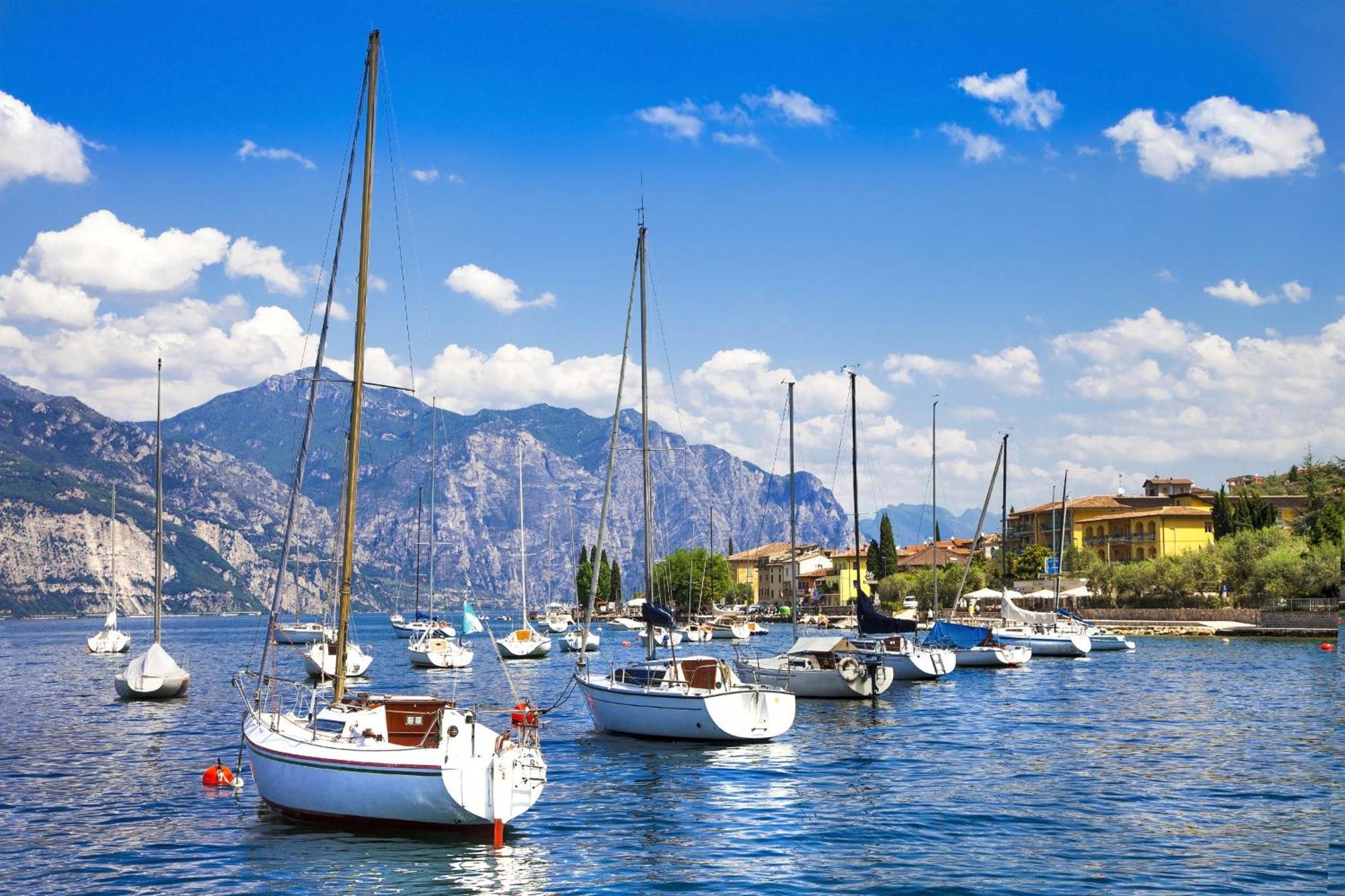Riva Lago E Spiaggia Apartment 2 - Happy Rentals Екстериор снимка